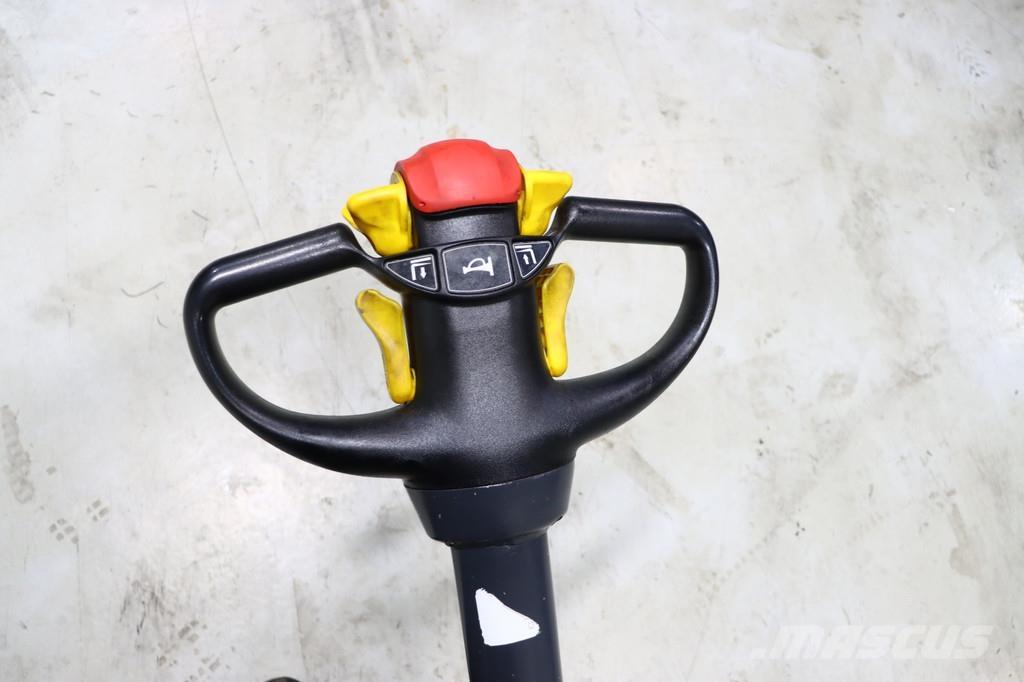 Komatsu CNI 14 Krautnētāji