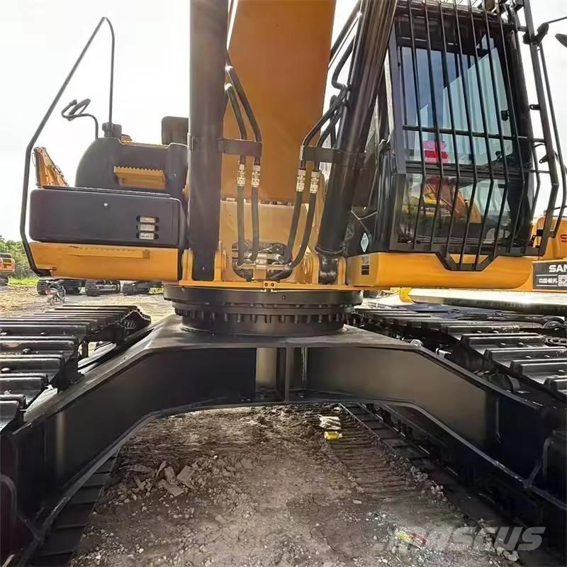 CAT 340 Kāpurķēžu ekskavatori