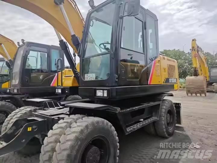 Sany SY155W Ekskavatori uz riteņiem
