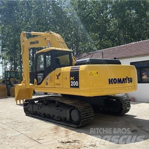 Komatsu pc200-7 Kāpurķēžu ekskavatori