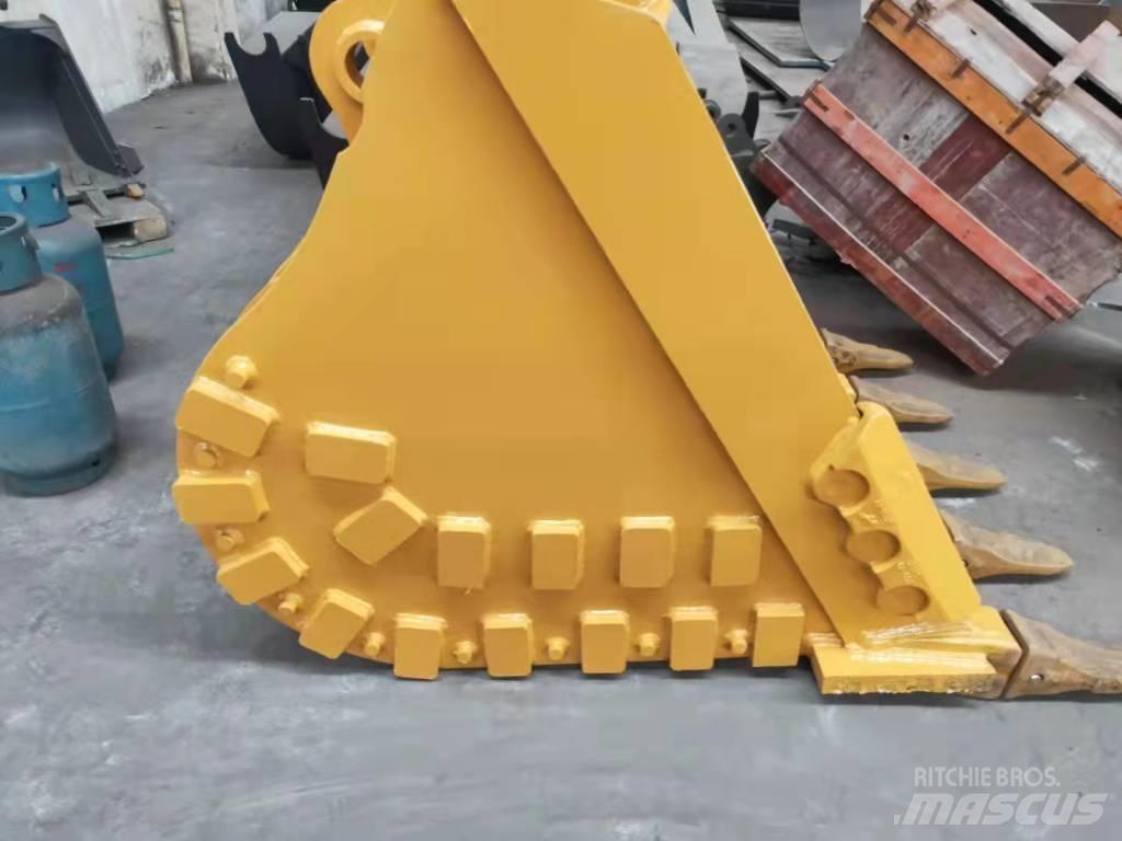 Komatsu PC210 Kausi
