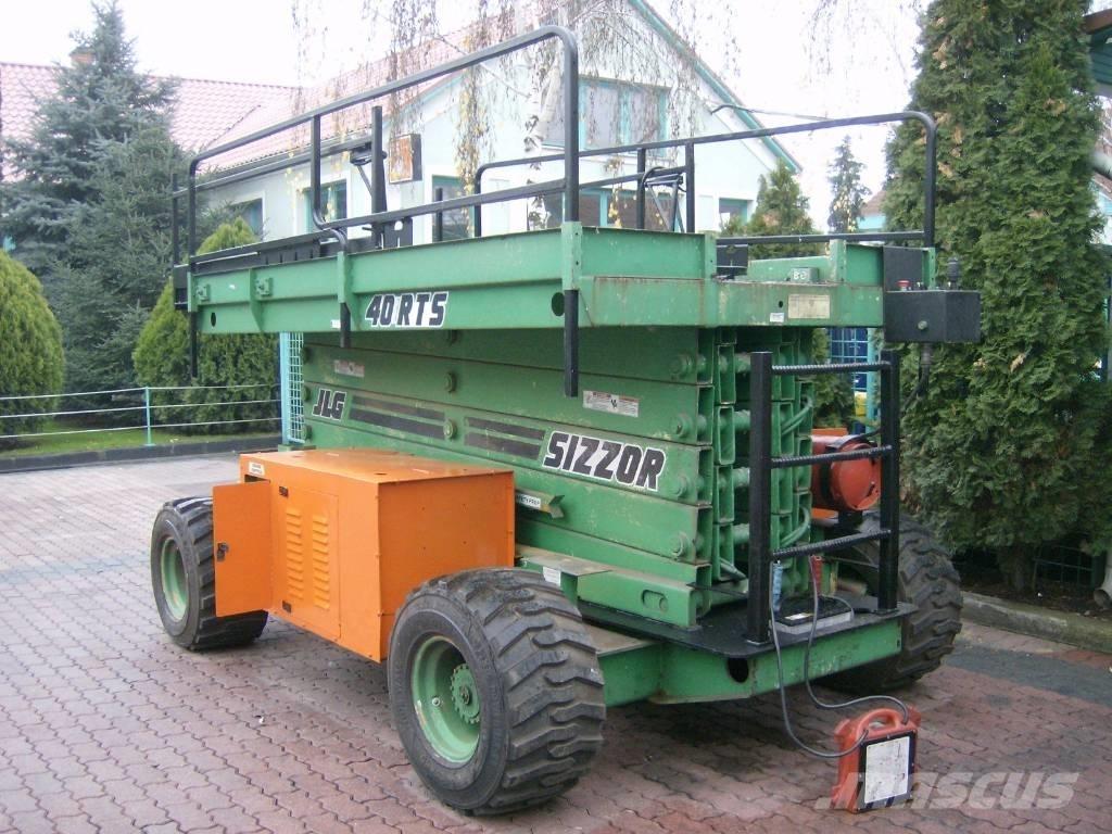 JLG 40RTS    V-1562 Vertikālie pacēlāji