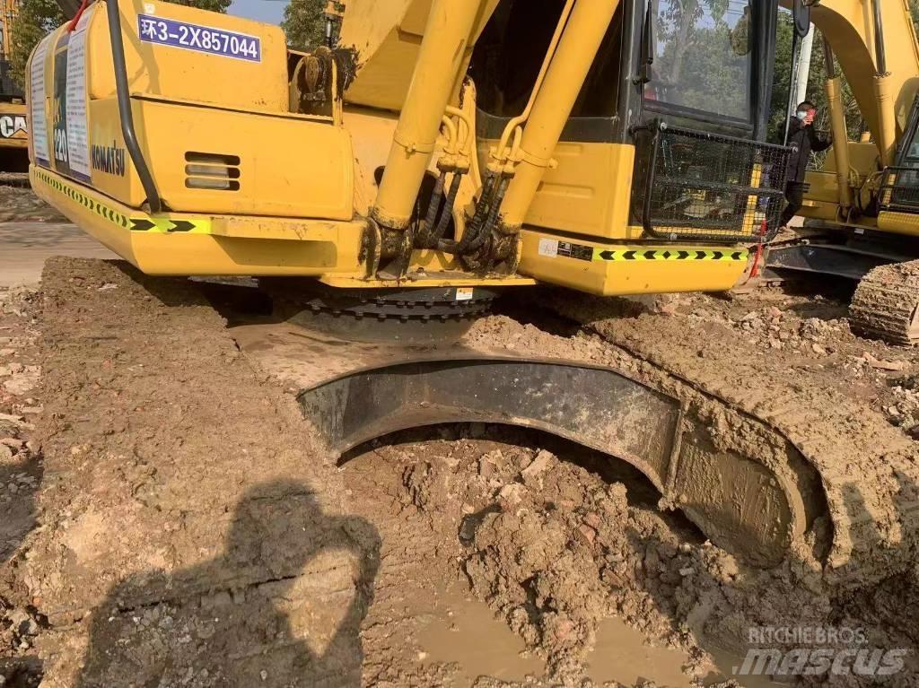 Komatsu PC 220-8M0 Kāpurķēžu ekskavatori