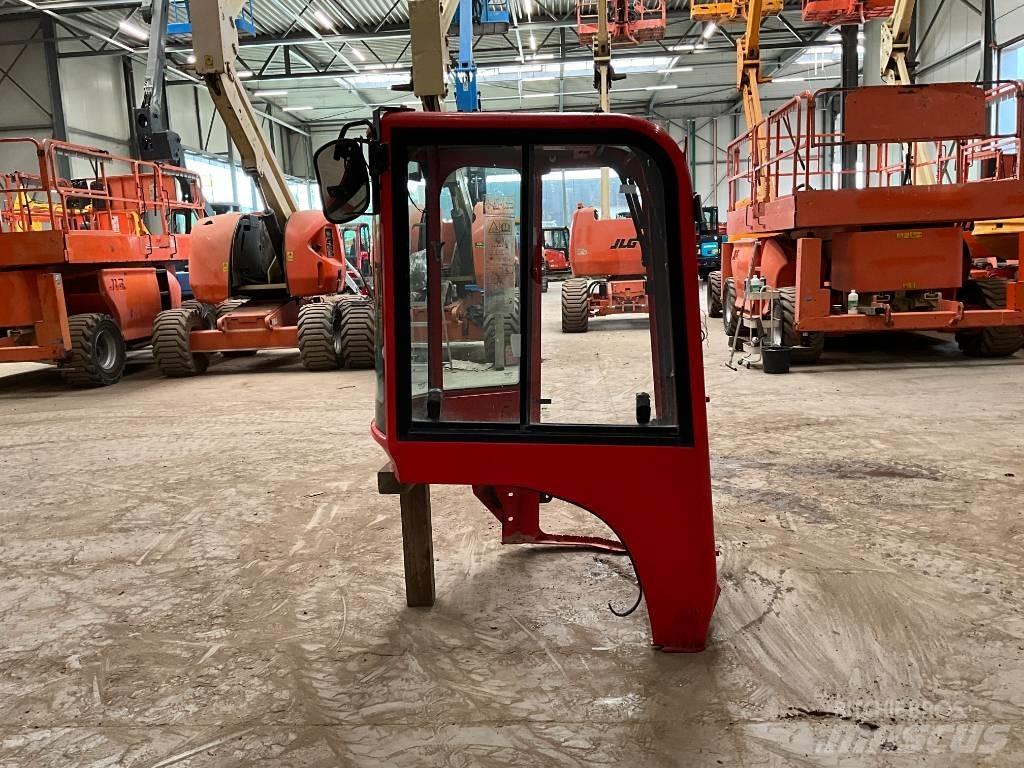 Yanmar Vio 25-6 Kabīnes un interjers