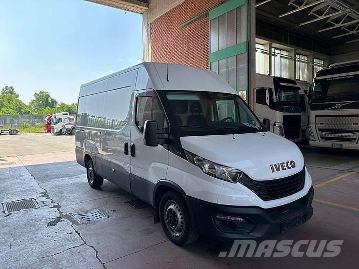 Iveco 35S16 Preču pārvadāšanas furgoni