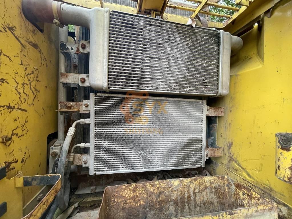 Komatsu PC 220-7 Kāpurķēžu ekskavatori