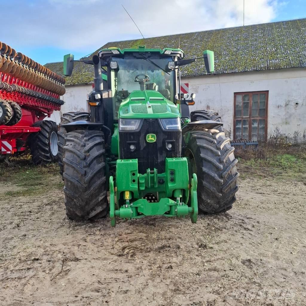 John Deere 8R410 Traktori
