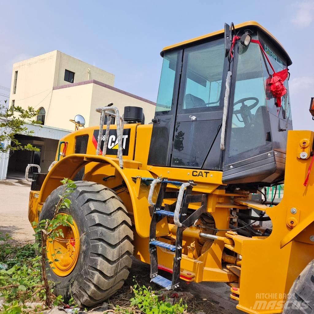 CAT 966H Iekrāvēji uz riteņiem
