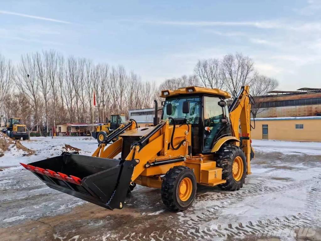 JCB 4CX Ekskavatori-iekrāvēji