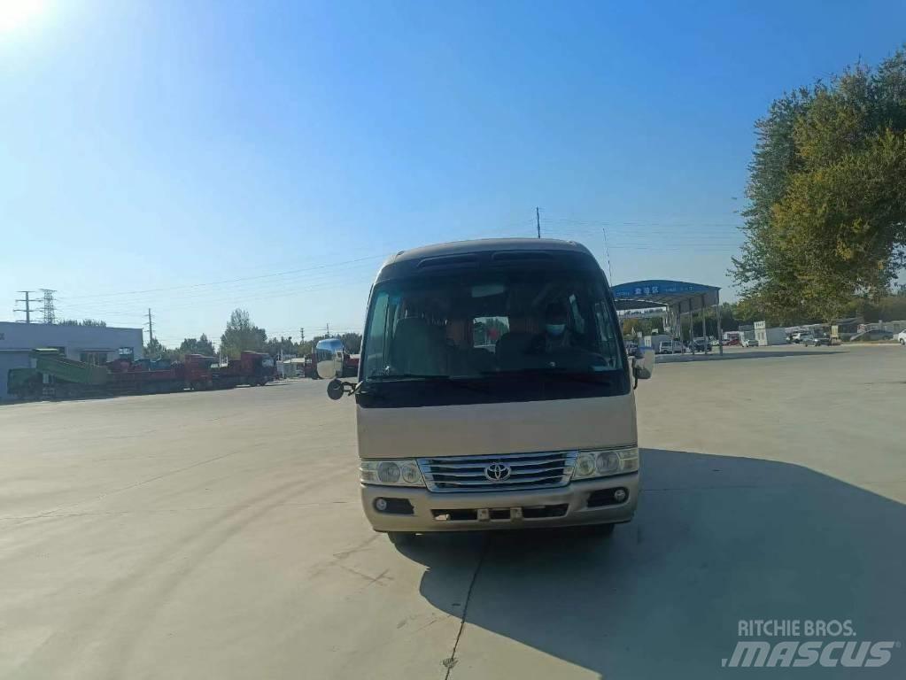 Toyota Coaster Bus Mikroautobusi