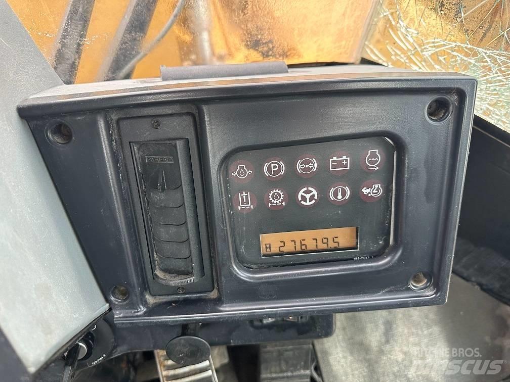 CAT 988 G Iekrāvēji uz riteņiem