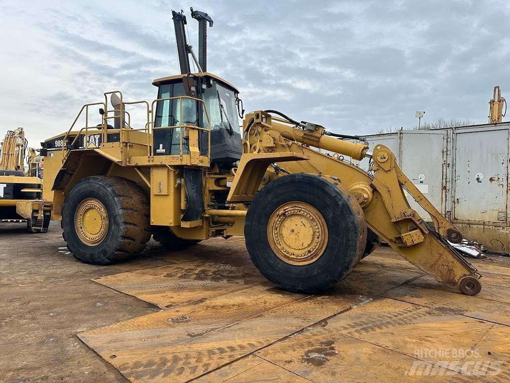 CAT 988 G Iekrāvēji uz riteņiem