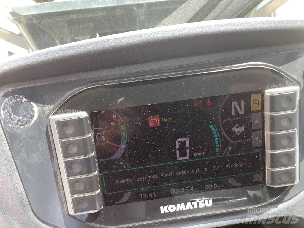 Komatsu WA100M-8 Iekrāvēji uz riteņiem