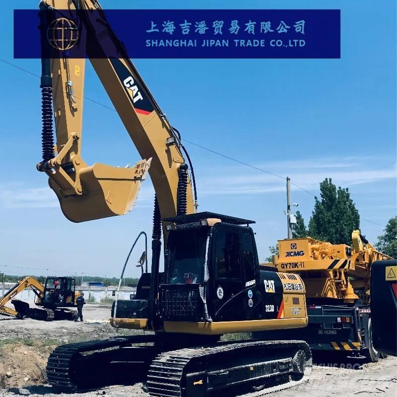 CAT 323 D Kāpurķēžu ekskavatori