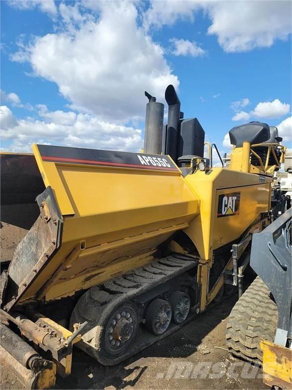 CAT AP-655C Asfalta klājēji