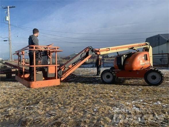 JLG 600AJ Strēles pacēlāji