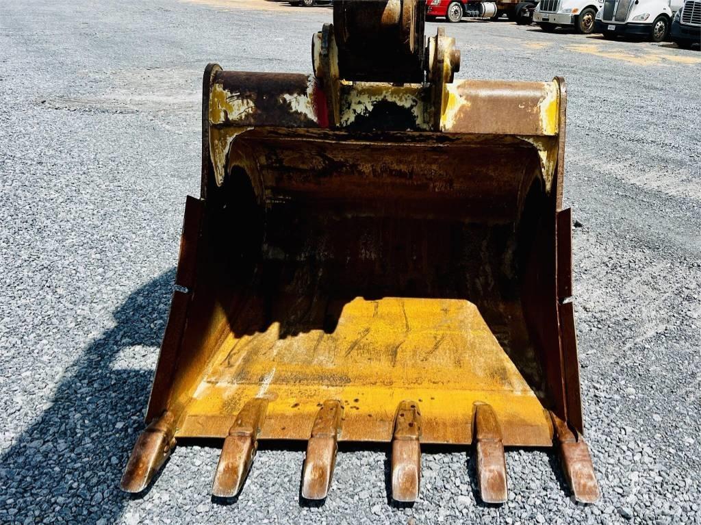 CAT 320 EL Kāpurķēžu ekskavatori