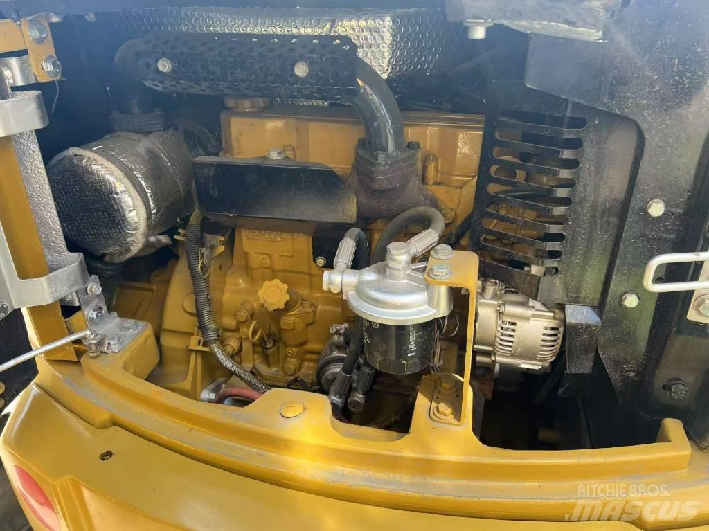 CAT 304 C CR Mini ekskavatori < 7 t