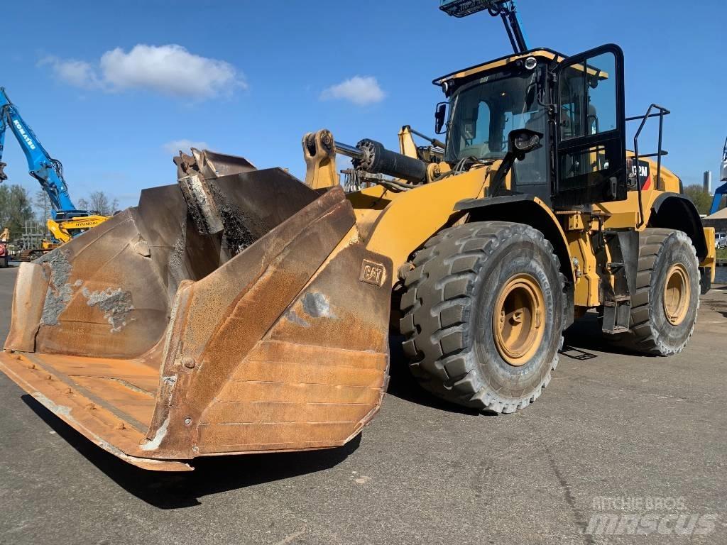CAT 972 Mxe Iekrāvēji uz riteņiem