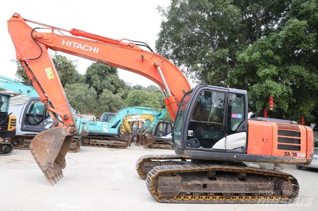 Hitachi ZX 200-5 G Kāpurķēžu ekskavatori