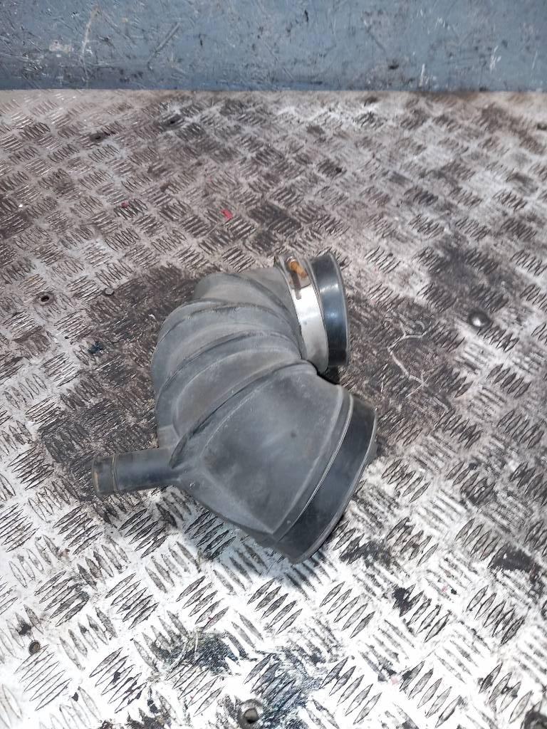 Volvo FH 12    21288834 Kabīnes un interjers