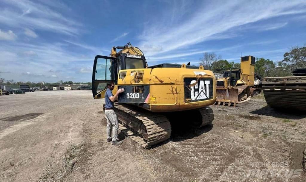 CAT 320 D Kāpurķēžu ekskavatori