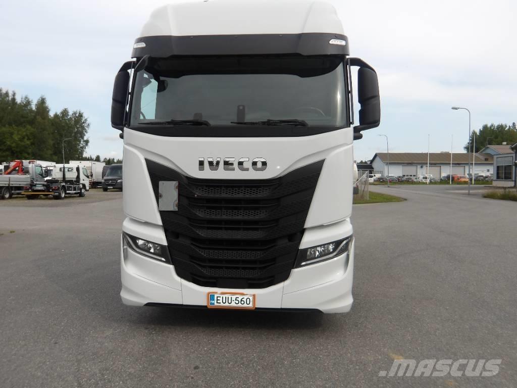 Iveco AS 440 STX Vilcēji