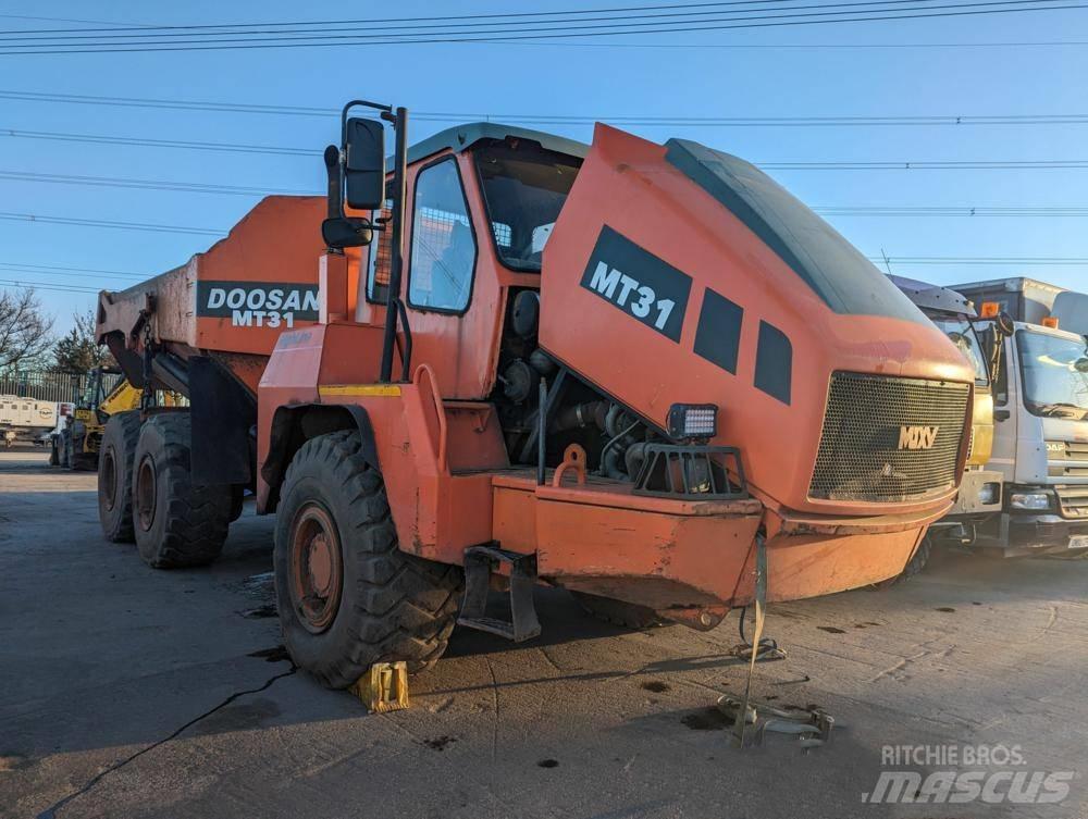 Doosan MT31 Artikulētie pašizgāzēji