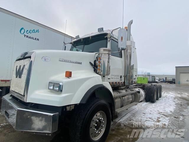 Western Star 4900SB Vilcēji