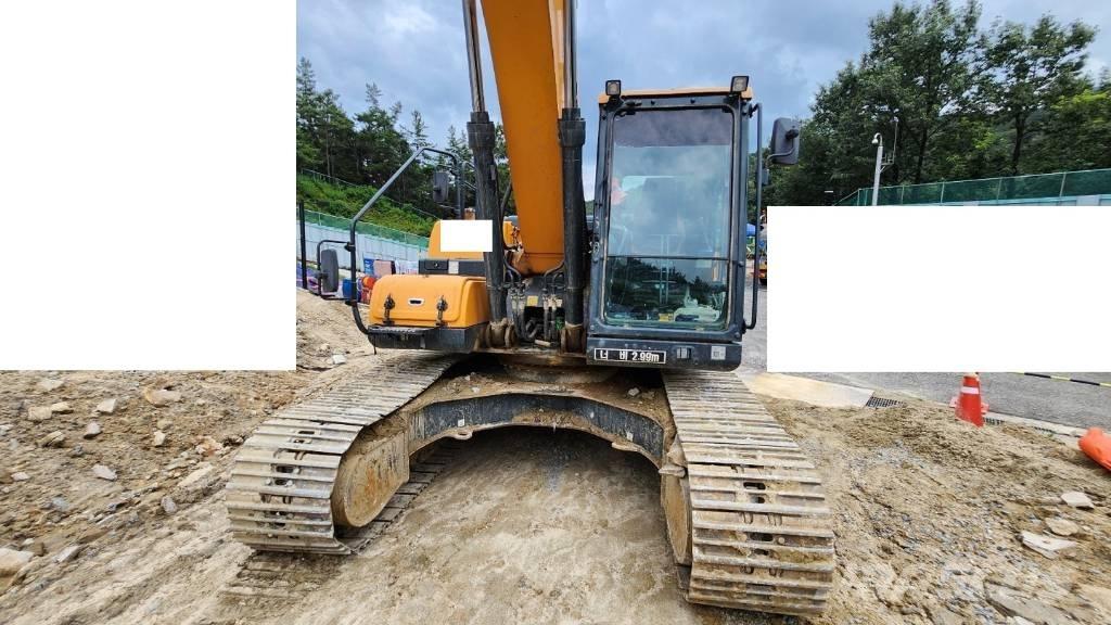 Hyundai HX 220 Kāpurķēžu ekskavatori