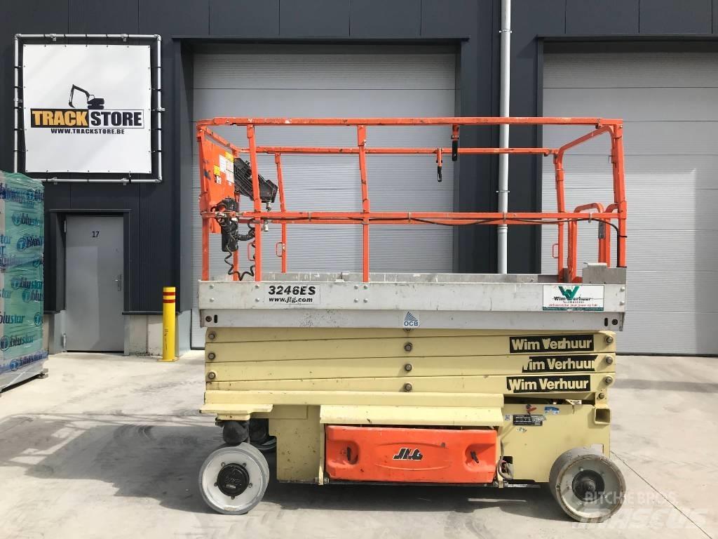 JLG 3246 ES Šķerveida pacēlāji