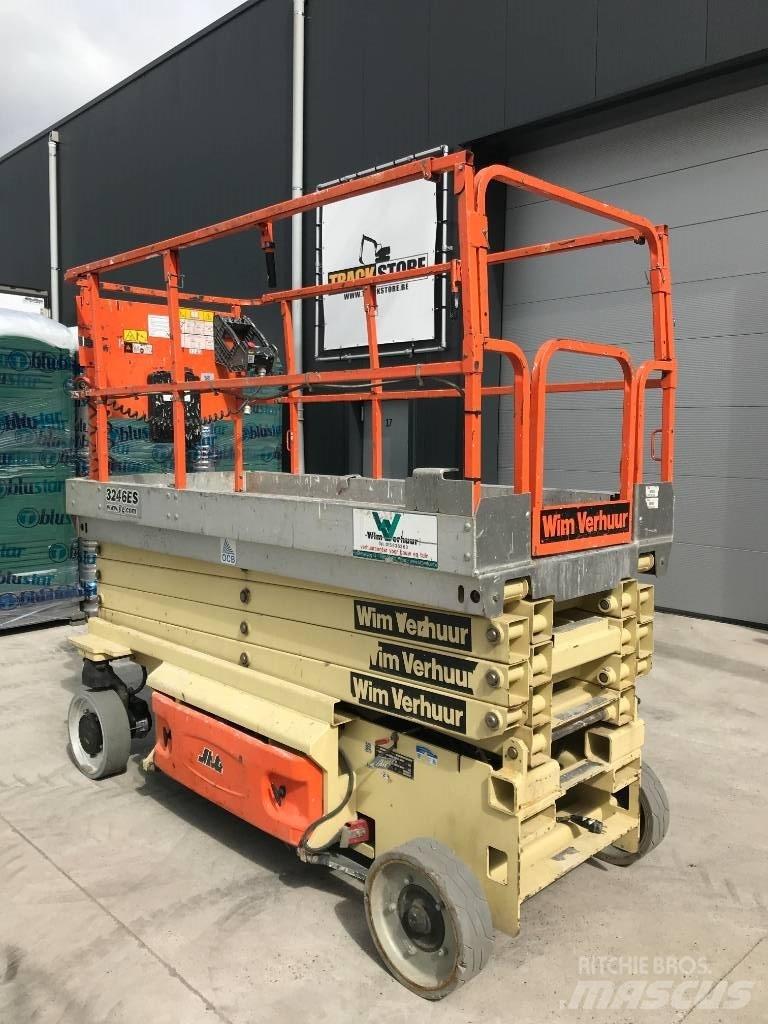 JLG 3246 ES Šķerveida pacēlāji