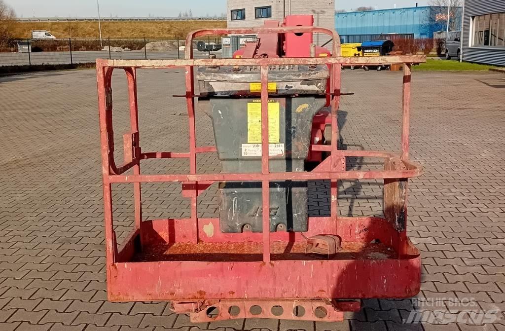JLG E 400 AJPN Strēles pacēlāji