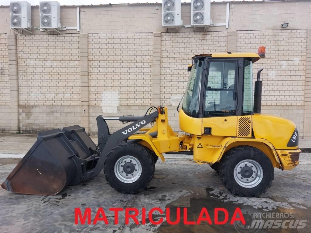 Volvo L 30 B Iekrāvēji uz riteņiem