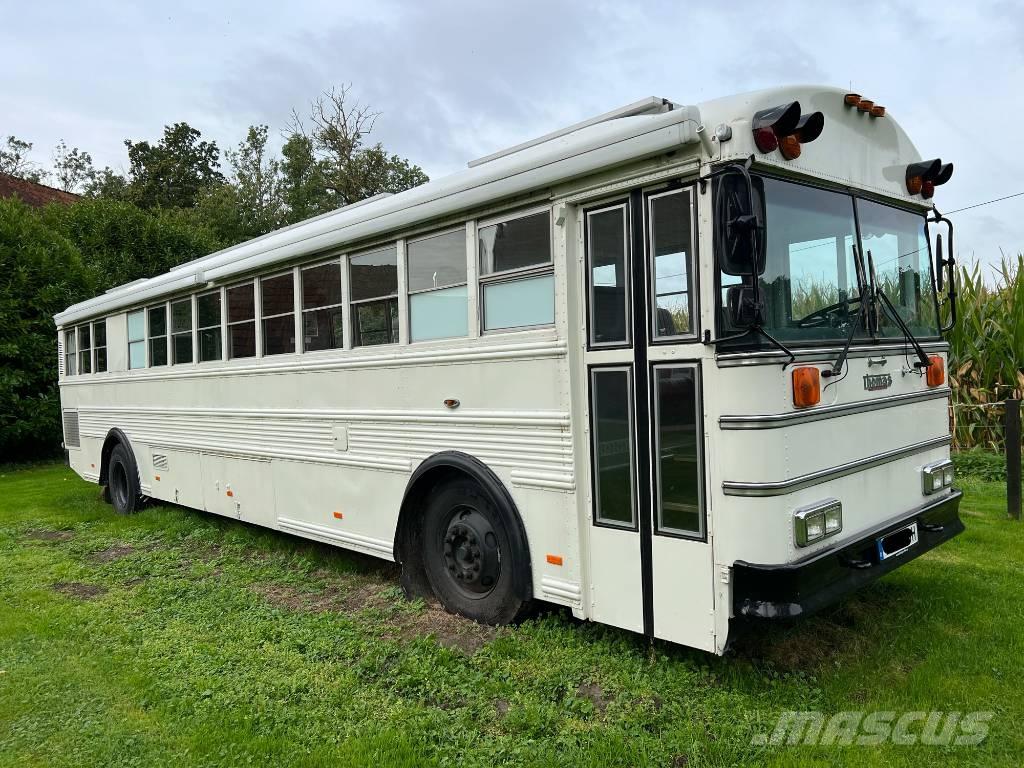 Thomas K880 Skolēnu autobusi