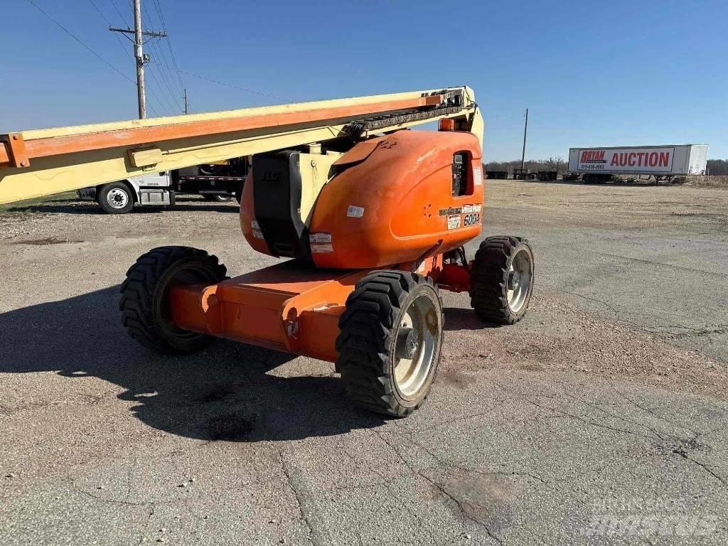 JLG 600A Strēles pacēlāji