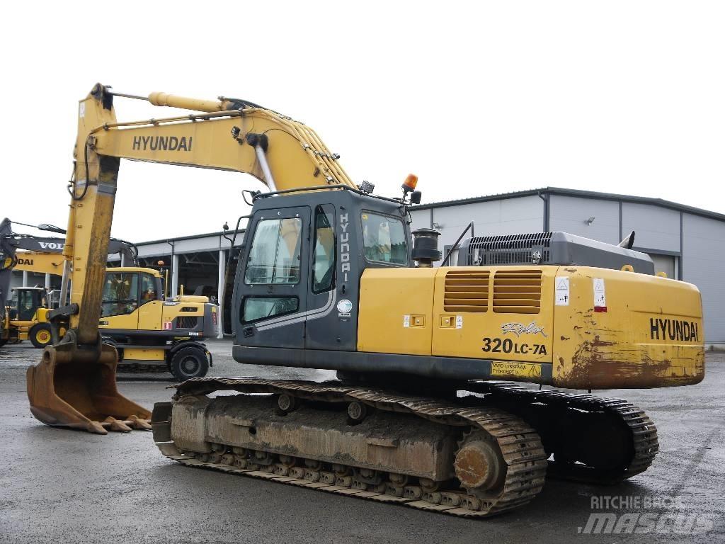 Hyundai R 320 LC-7A Kāpurķēžu ekskavatori