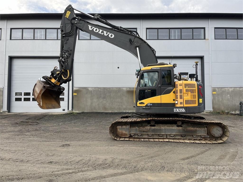 Volvo ECR 235 DL Kāpurķēžu ekskavatori