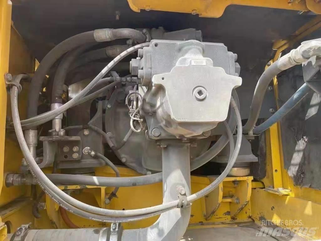 Komatsu PC 360-7 Kāpurķēžu ekskavatori