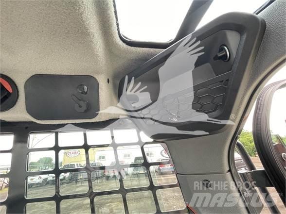 Bobcat T76 Lietoti riteņu kompaktiekrāvēji