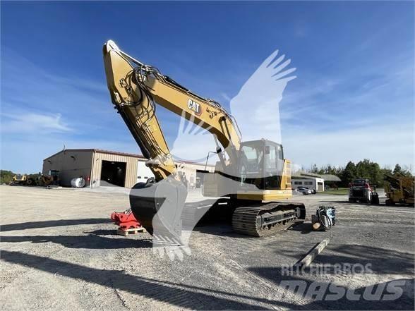 CAT 325 Kāpurķēžu ekskavatori
