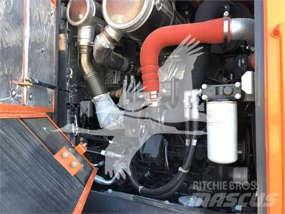 Doosan DL300 Iekrāvēji uz riteņiem