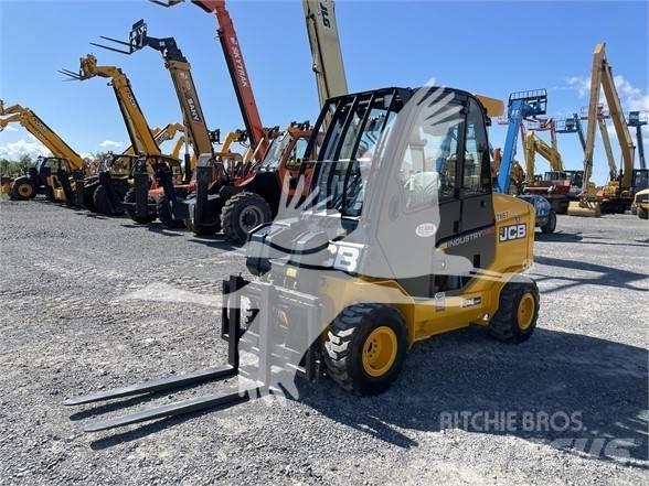 JCB 35 Teleskopiskie manipulatori