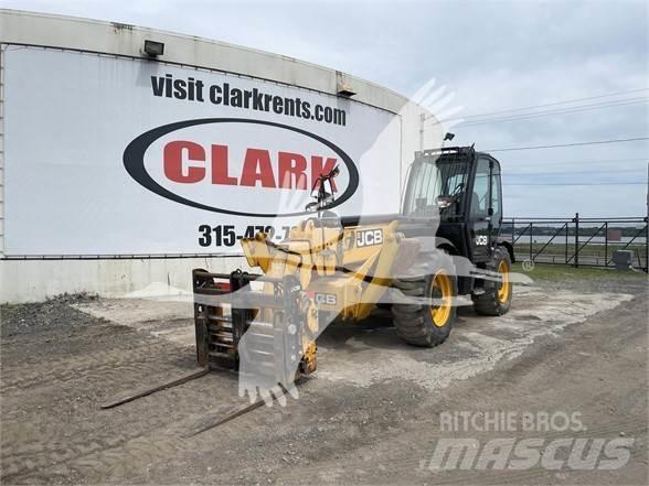 JCB 535-140 Teleskopiskie manipulatori