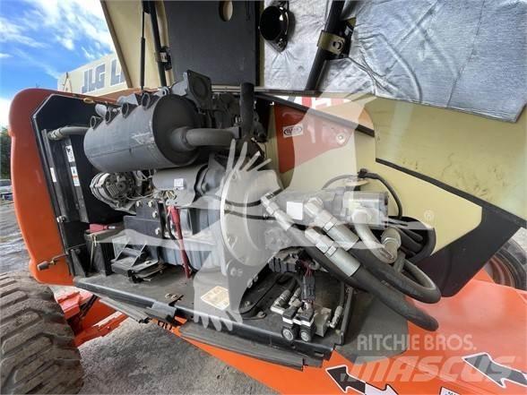 JLG 600AJ Strēles pacēlāji