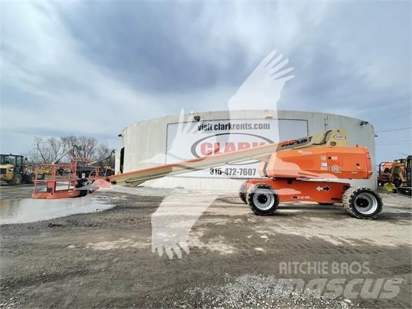JLG 800S Teleskopiskie pacēlāji