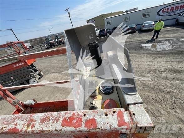 SkyJack SJ3219 Šķerveida pacēlāji
