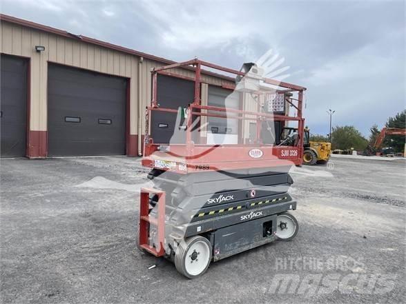 SkyJack SJ3226 Šķerveida pacēlāji