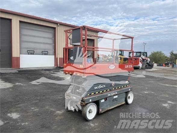 SkyJack SJ3226 Šķerveida pacēlāji