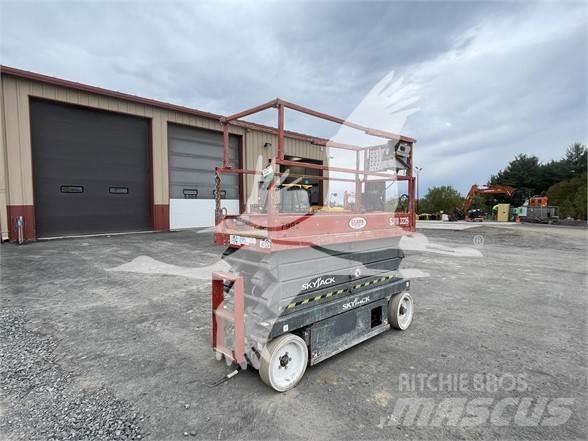 SkyJack SJ3226 Šķerveida pacēlāji